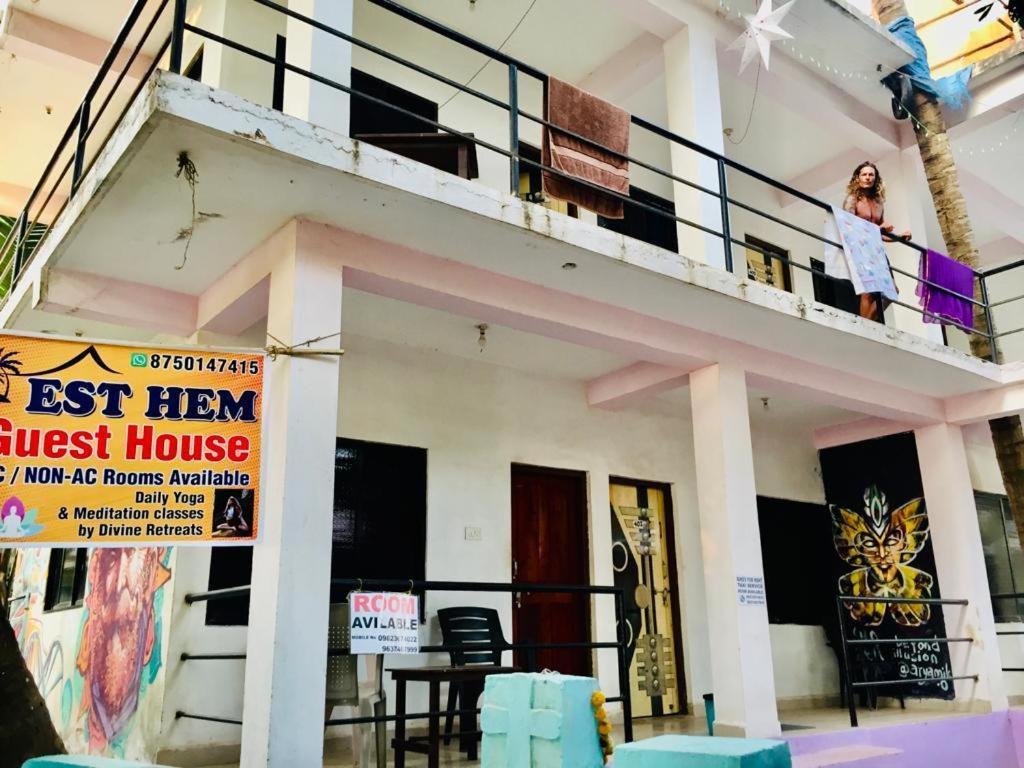 Est Hem Guesthouse Arambol Exterior photo